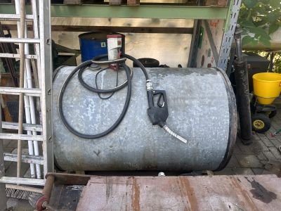 Tankstelle 600 Ltr. verzinkt inkl. elektr. Pumpe